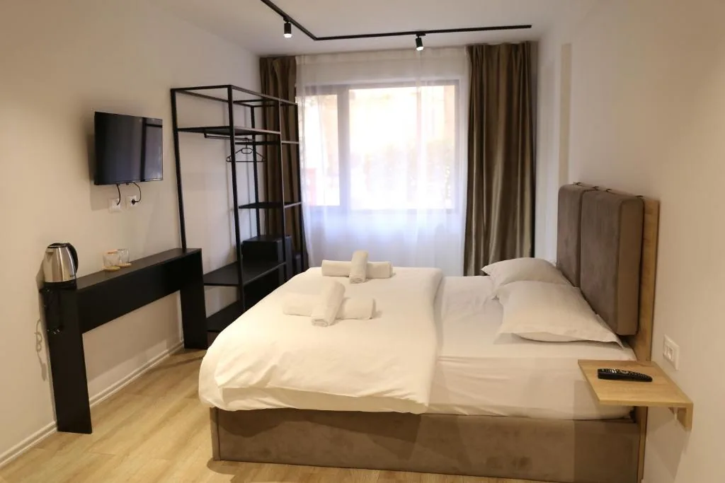 Deluxe Double Room — Noon Central Hotel